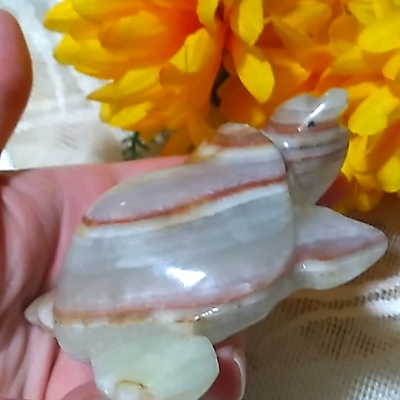 AMAZING ONYX CARVED TURTLE - Picture 8 of 8